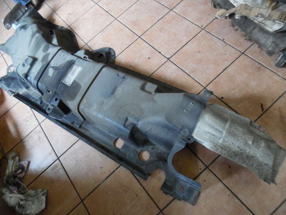 Mercedes-Benz B-Klasse W245 Abdeckung Auspuff Hitzeschutz A1696103708