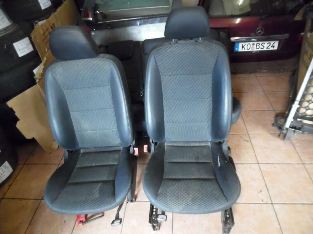 Mercedes-Benz B-Klasse W245 Sitze teilleder Innenausstattung Schwarz