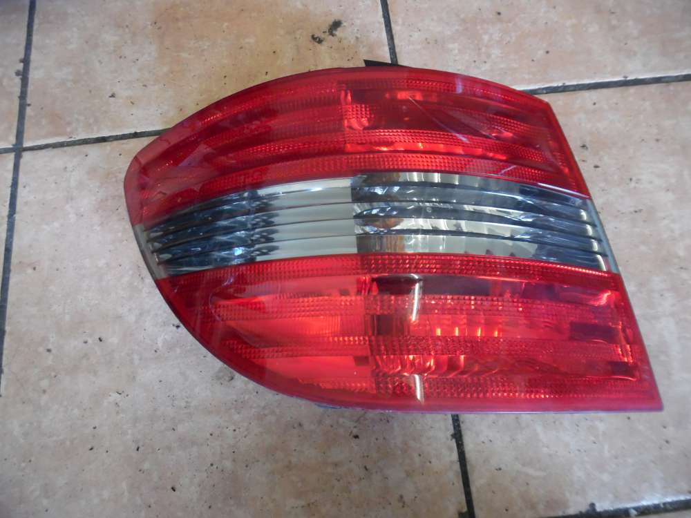 Mercedes-Benz B-Klasse W245 Heckleuchte Aussen Links A1698202564