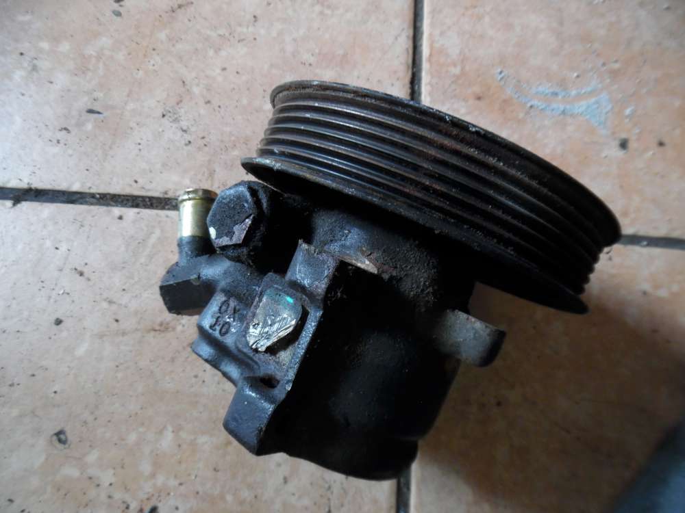 Ford Mondeo II 1,8i Servopumpe 