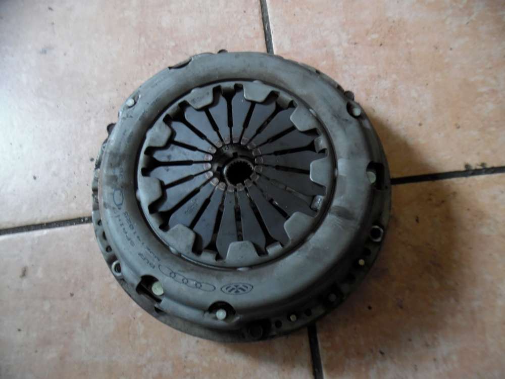 VW Polo 6N 1,0L Schwungrad Kupplungssatz 032105210