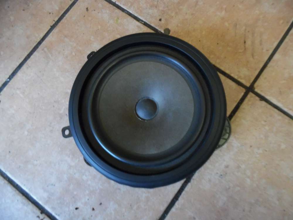 Audi A3 8P T�rlautsprecher Vorne 8P0035411