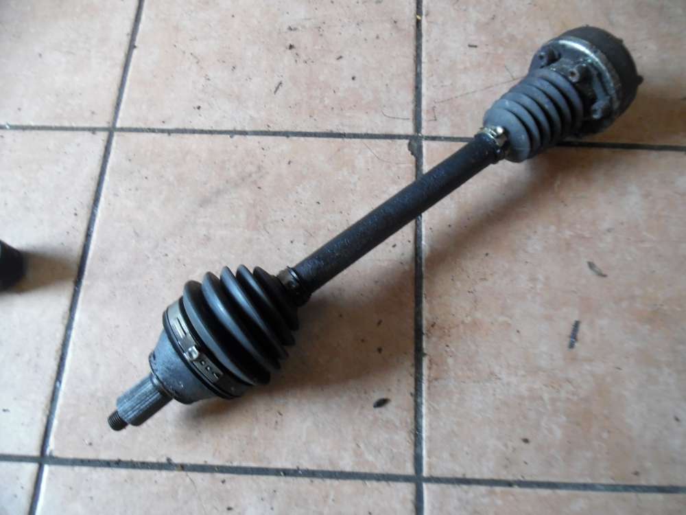 VW Polo V 6R Antriebswelle Gelenkwelle Vorne Links