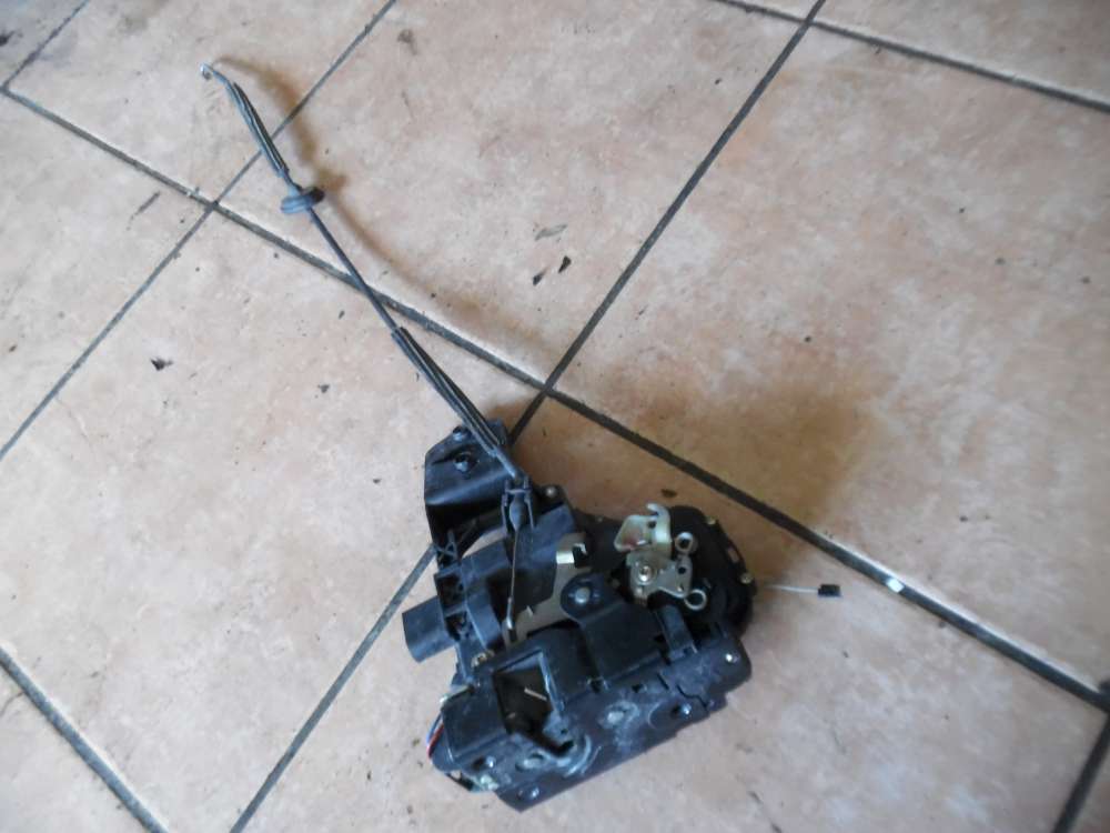  VW Passat 3B T�rschloss Zentralverriegelung Vorne Rechts 3B0837868