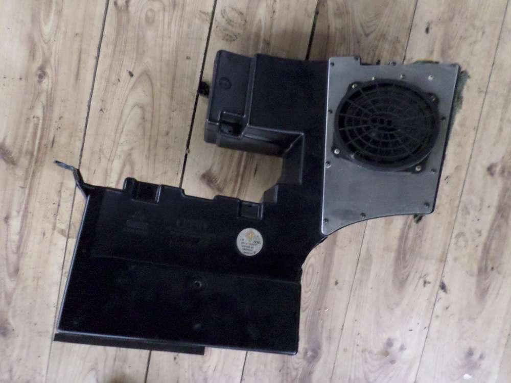 Audi A4 Bj.1998 Avant  Subwoofer Lautsprecher 2752555955  27525 55955