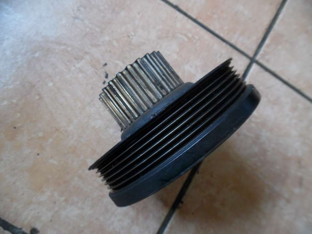 VW Passat 3B 1,9TDi Riemenscheibe Kurbelwelle 036105243
