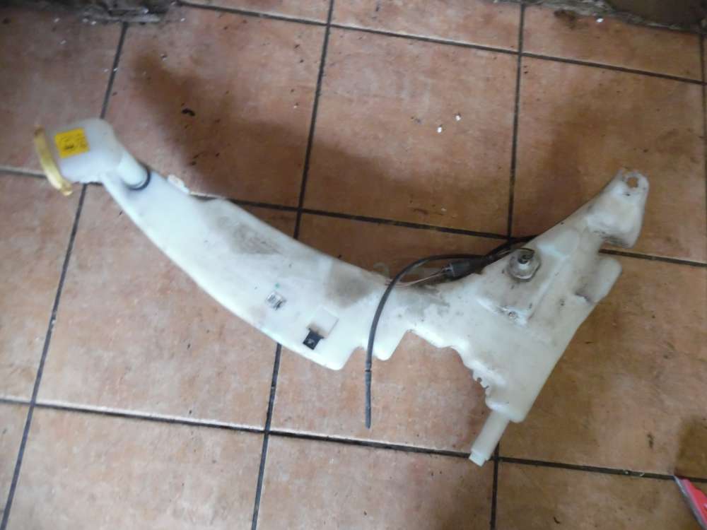 Ford Focus MK1 Wischasserbeh�lter XS4117618