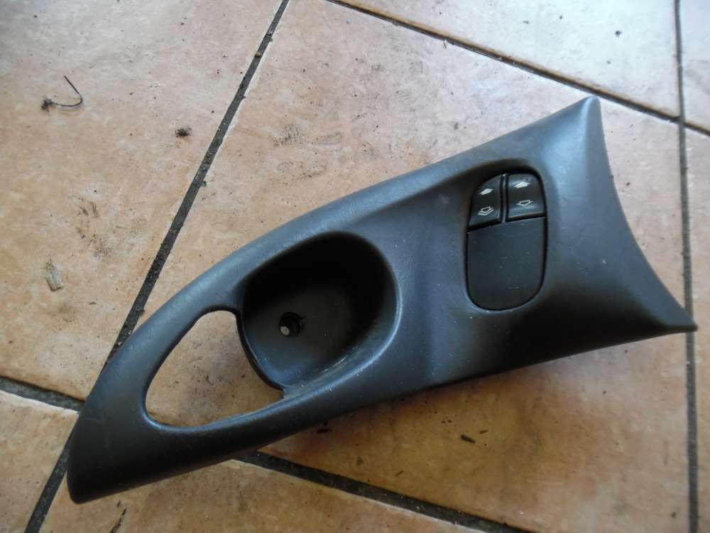 Ford Focus MK1 Abdeckung mit Fensterschalter Links 98ABA22621