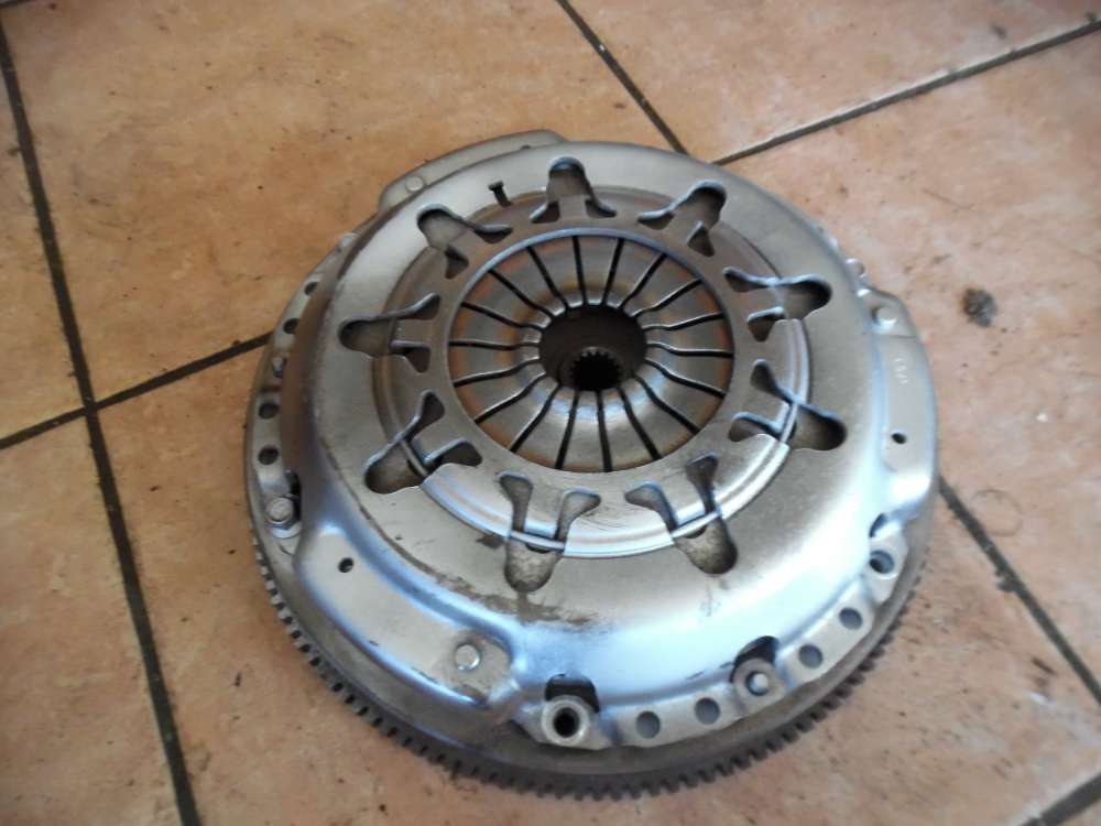 Ford Focus MK1 1,6L Schwungrad Kupplungssatz 98MM-6375-AD