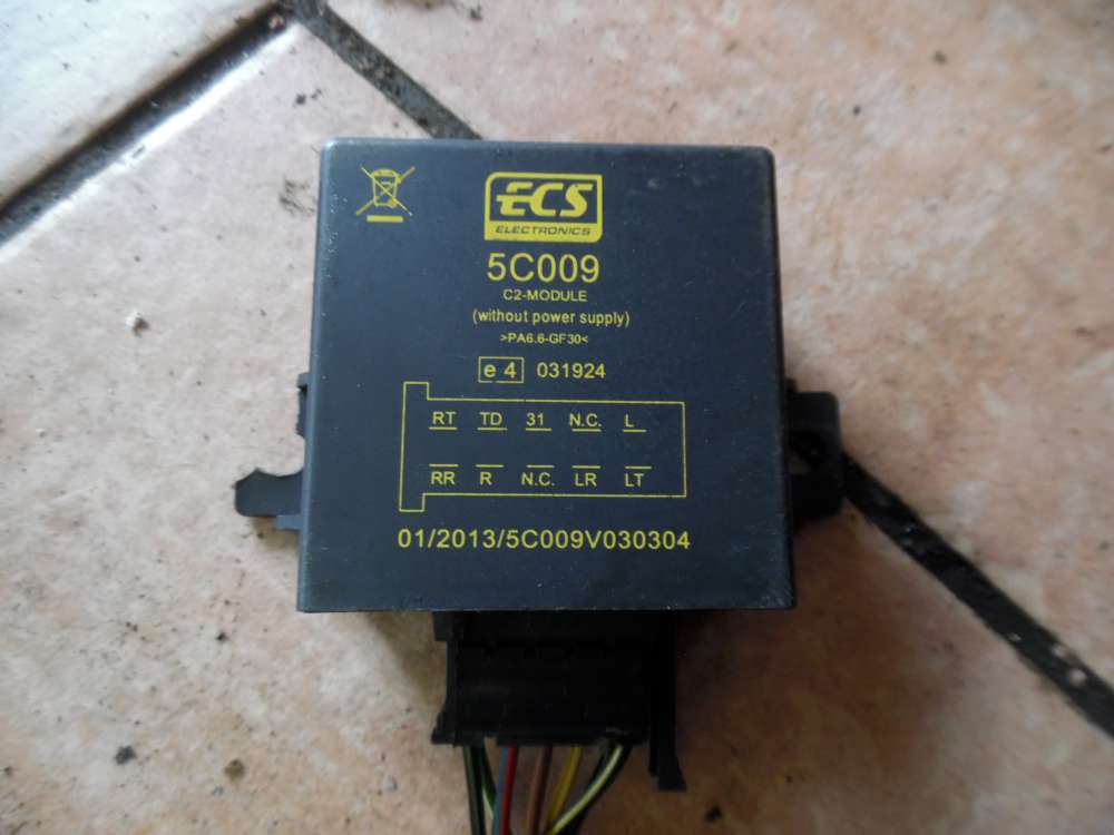 VW Golf IV Relais Anh�ngerkupplung 5C009