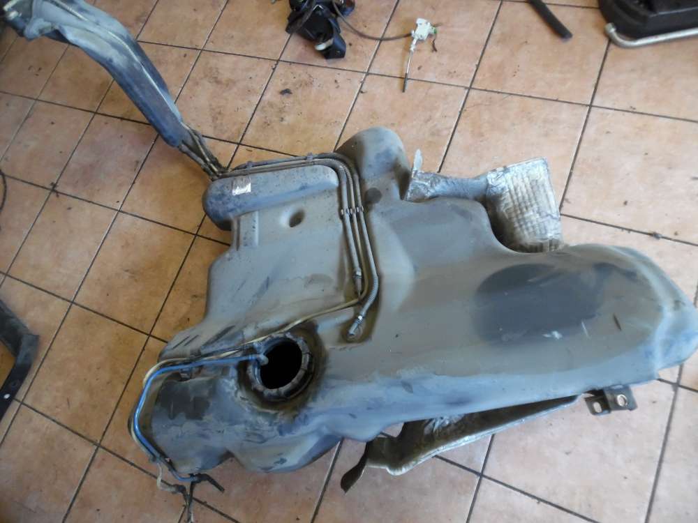 VW Golf IV Kraftstofftank Benzintank Beh�lter 1J0201085