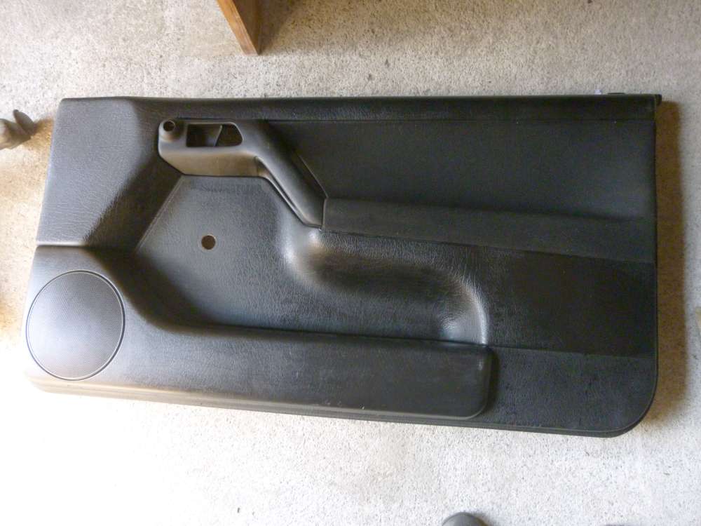 VW Golf III 3-Trer Trverkleidung Trpappe Vorne Rechts 1H3868462