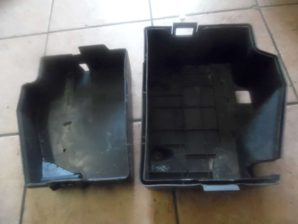 BMW 3er 316i Batteriehalter 8361676/ 8361677 