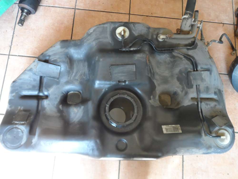 Nissan Almera Tino Kraftstofftank Kraftstoffbeh�lter 172054U100