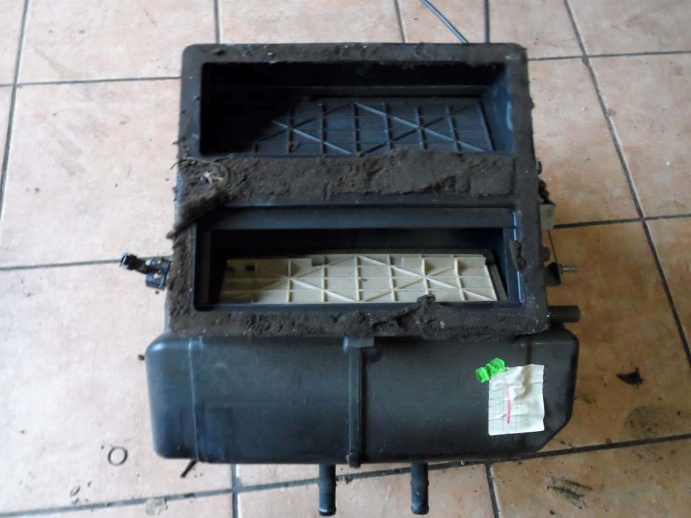 Nissan Almera Tino Klimakasten Heizung 