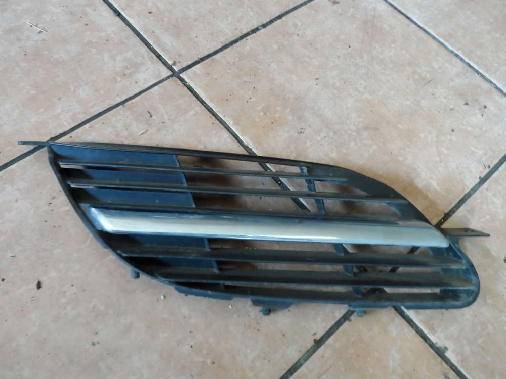 Nissan Almera Tino Grill K�hlergrill Rechts 62320BU000 