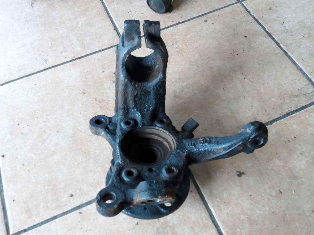 Audi A3 8P Achsschenkel Radlager Vorne Rechts