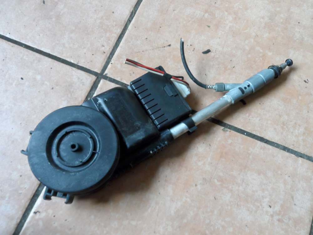 Ford Escort VII Antenne AUTA 6000 KE V96 ABL 18828 AA