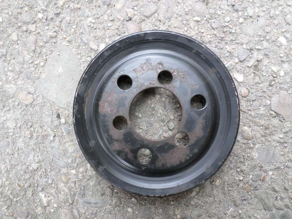 Audi A6 Riemenscheibe Servopumpe 058145255D
