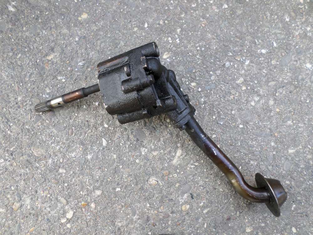 Audi A6 1,8I �lpumpe 058115153