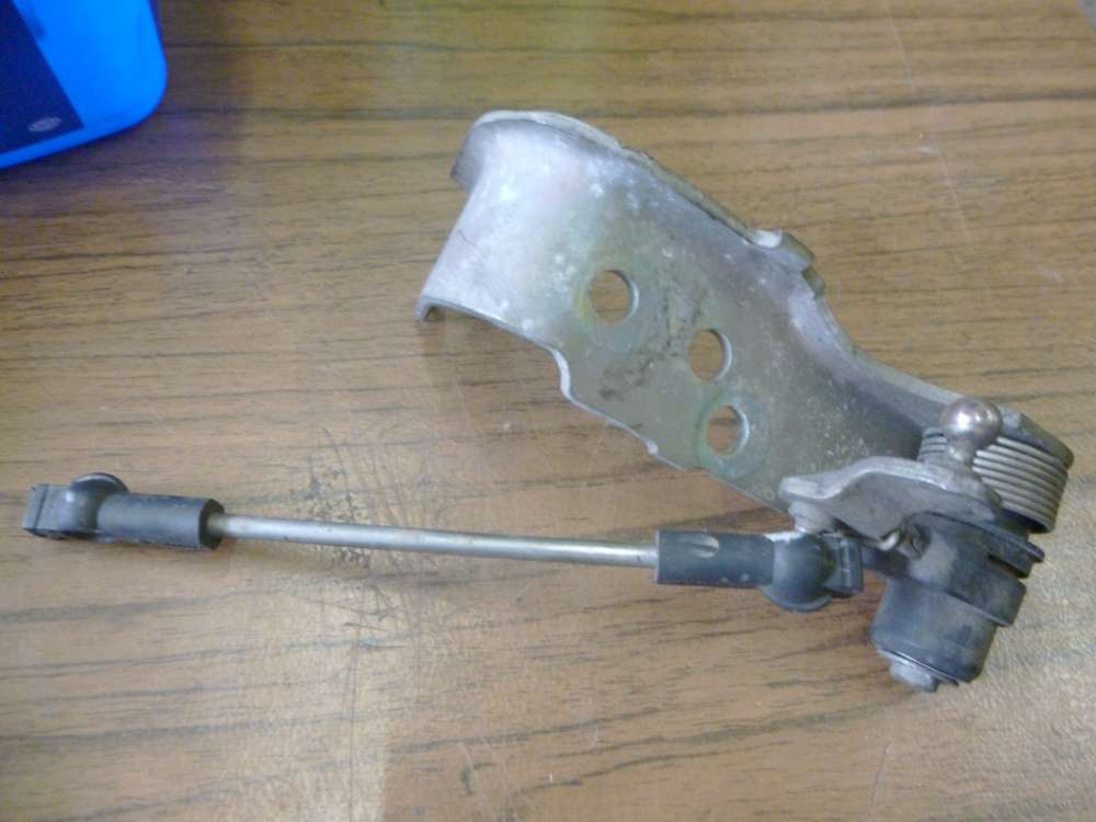 Opel Corsa B Umlenkung Gaszug Hebel Klinke