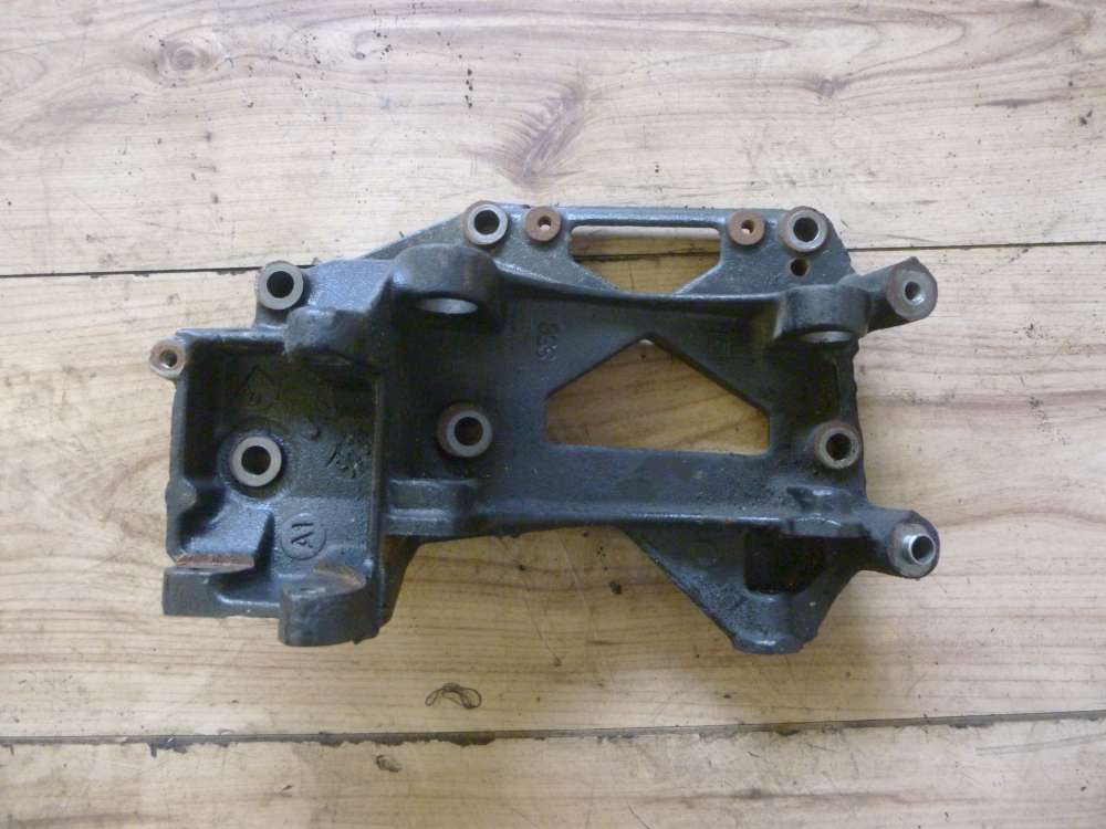 Citroen Xsara Picasso Bj.2001 Halter Lichtmaschine Servo 