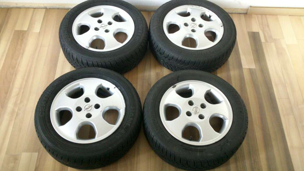 Opel Astra F Calibra Alufelgen 6J x 15 H2 ET49 .M+S 195/60 R15 88H DOT SMCE CL H