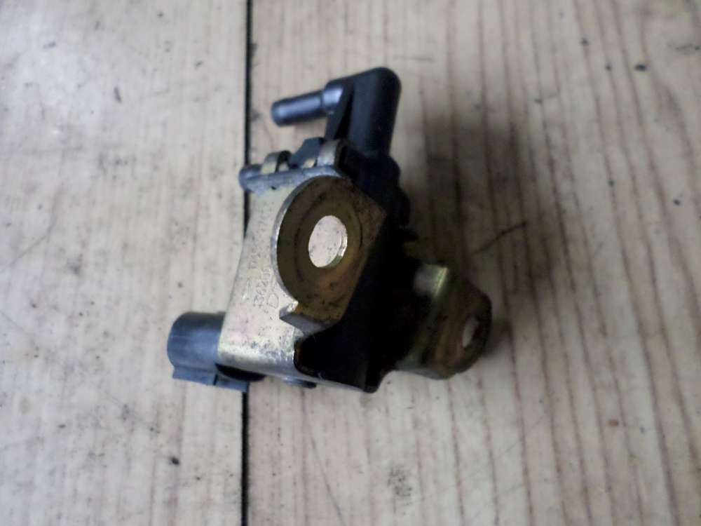  Daihatsu YRV Vakuumventil Ventil Denso 17650-97403  136200-2310