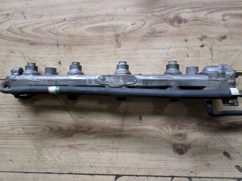 Ford Fiesta IV JAS 1,25 Einspritzleiste 97MF-9H487-BA