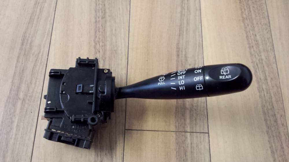 Toyota Yaris Verso Bj.2001 Lenkstockschalter Wischerschalter 173647 