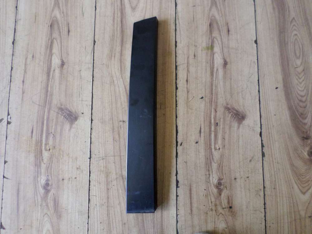 VW Touran Bj 2004 Original Tür Fenster Rahmen Abdeckung Rechts schwarz 1T0853378