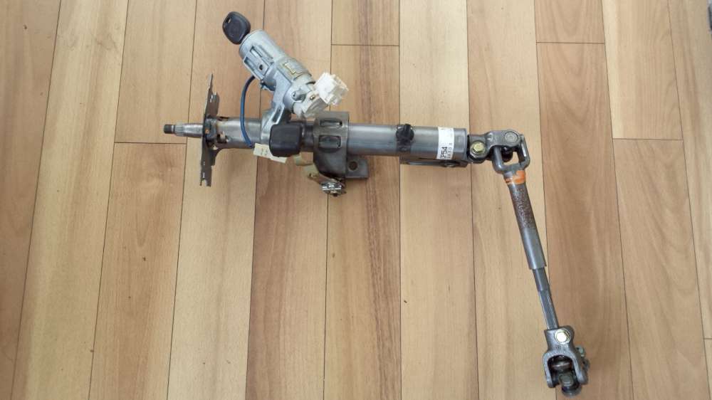 Toyota Yaris Verso Bj.2001 Servolenkung Lenks�ule mit Z�ndschloss und Schl�ssel 45020-52-1