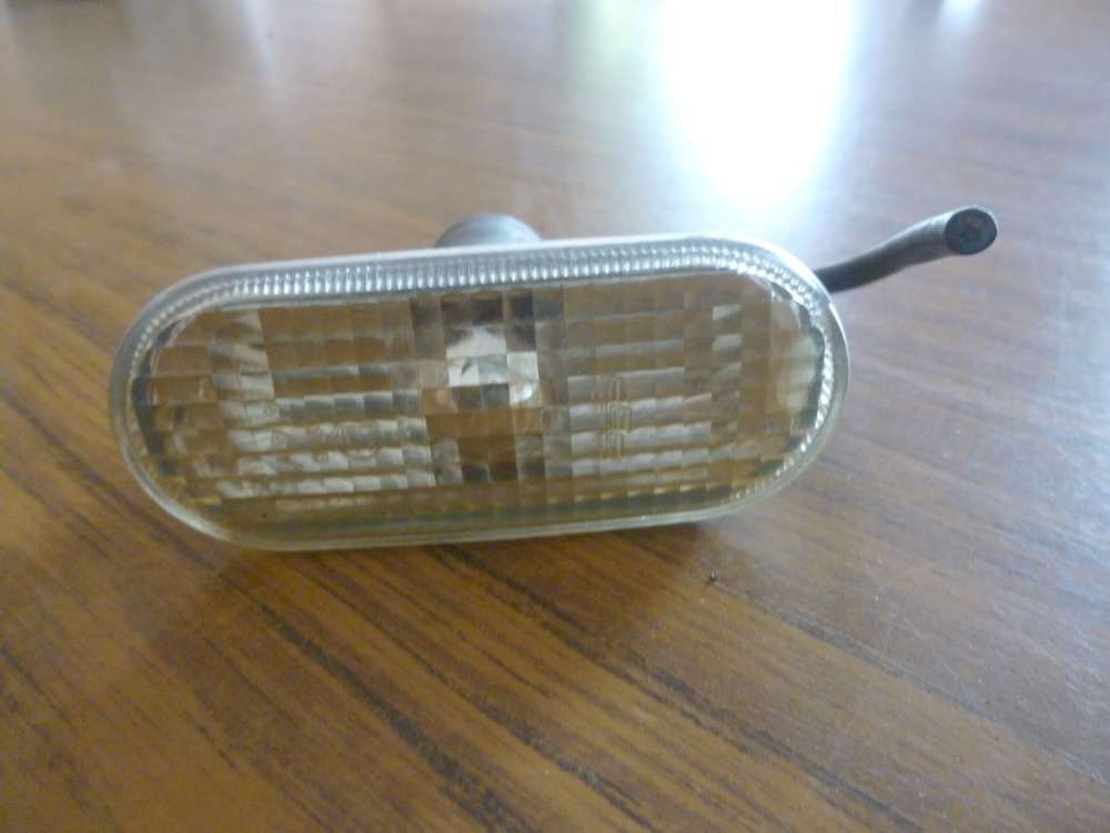 VW Golf IV, Passat Blinkleuchte Kotflgel 1J5949117 