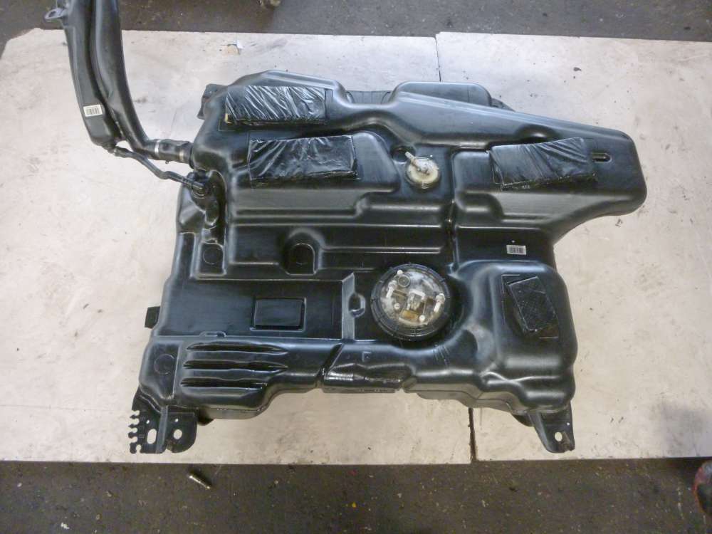 Renault Espace IV 2,2dci Kraftstofftank 8200008546 