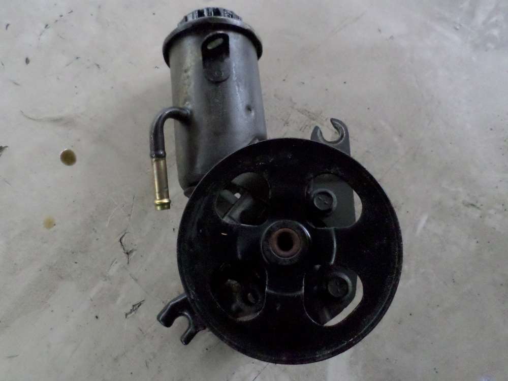 Toyota Yaris Verso Servopumpe 