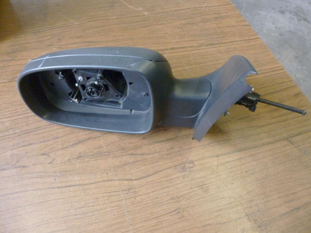 Opel Corsa C Auenspiegel manauell Links ohne speigel 8062349