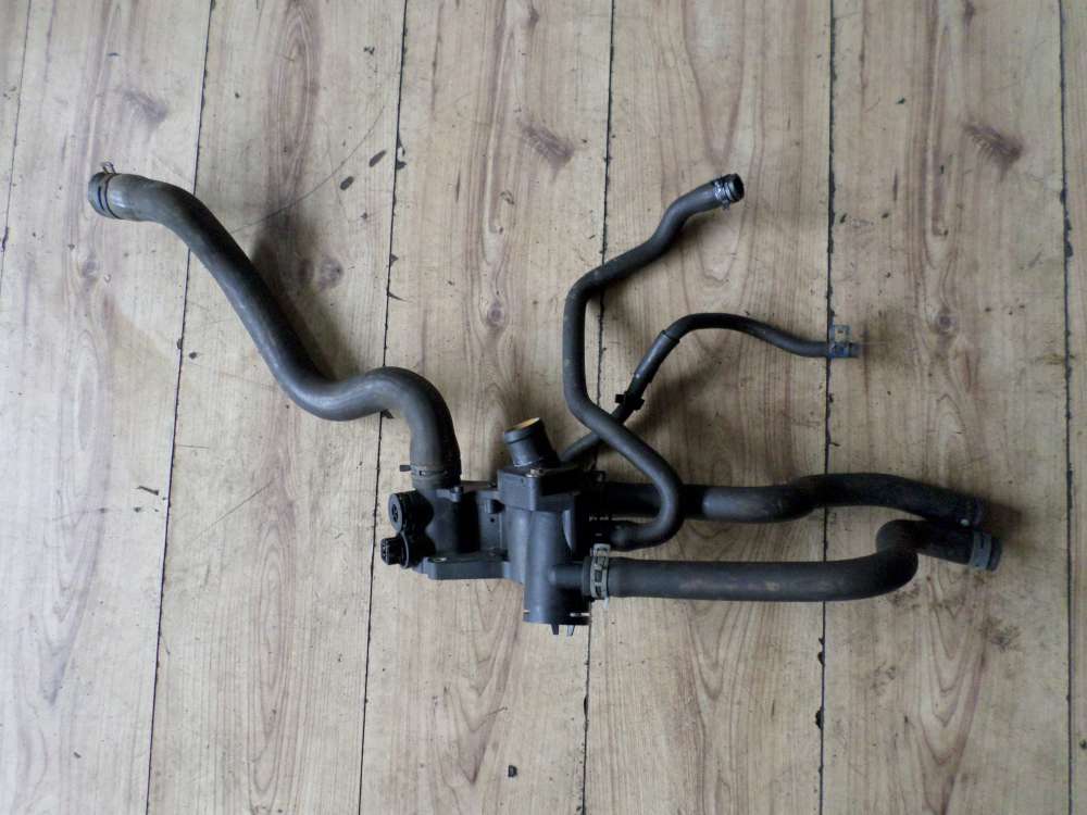 VW Golf IV Thermostatgehuse Schluche 032121111 - 032121121 B - 032121065D - 6NO121447 6K0819371A 6K0121101
