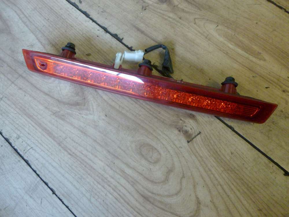 Original Hyundai  Bremslicht Heckklappe Bremslampe 927002L0