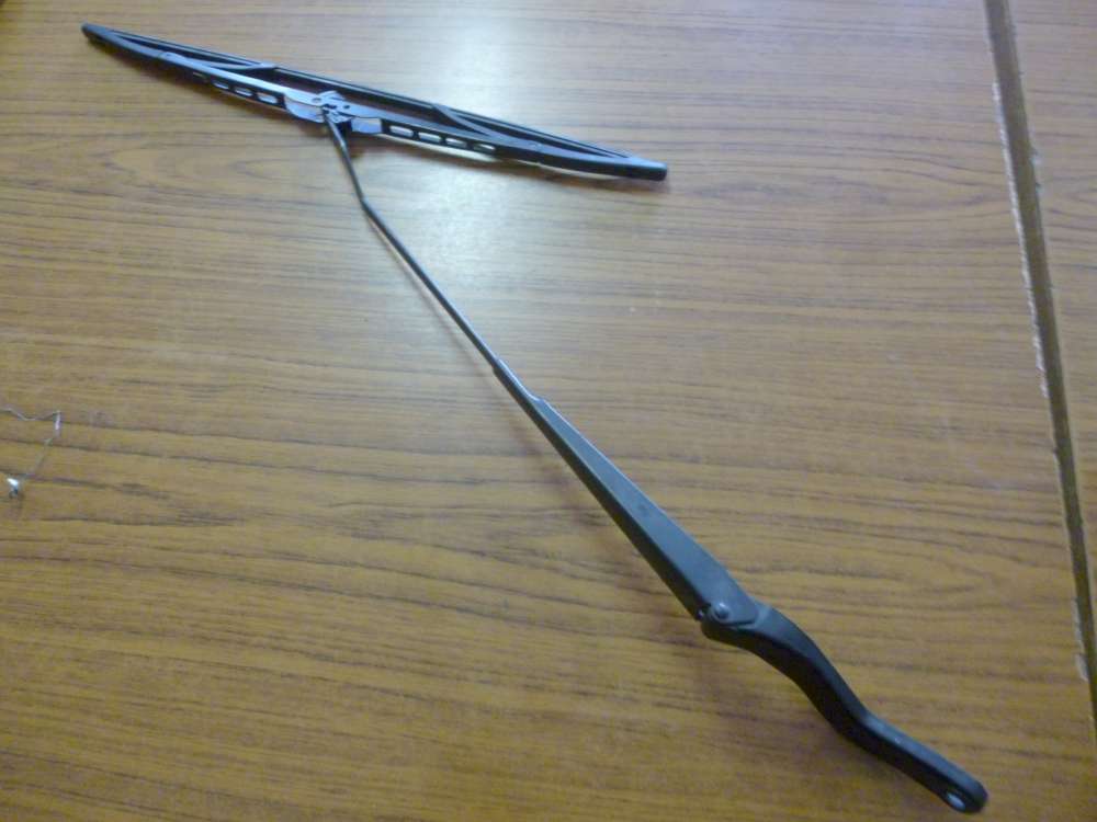 Peugeot 106 Bj:1996 Wischerarm Vorn Links