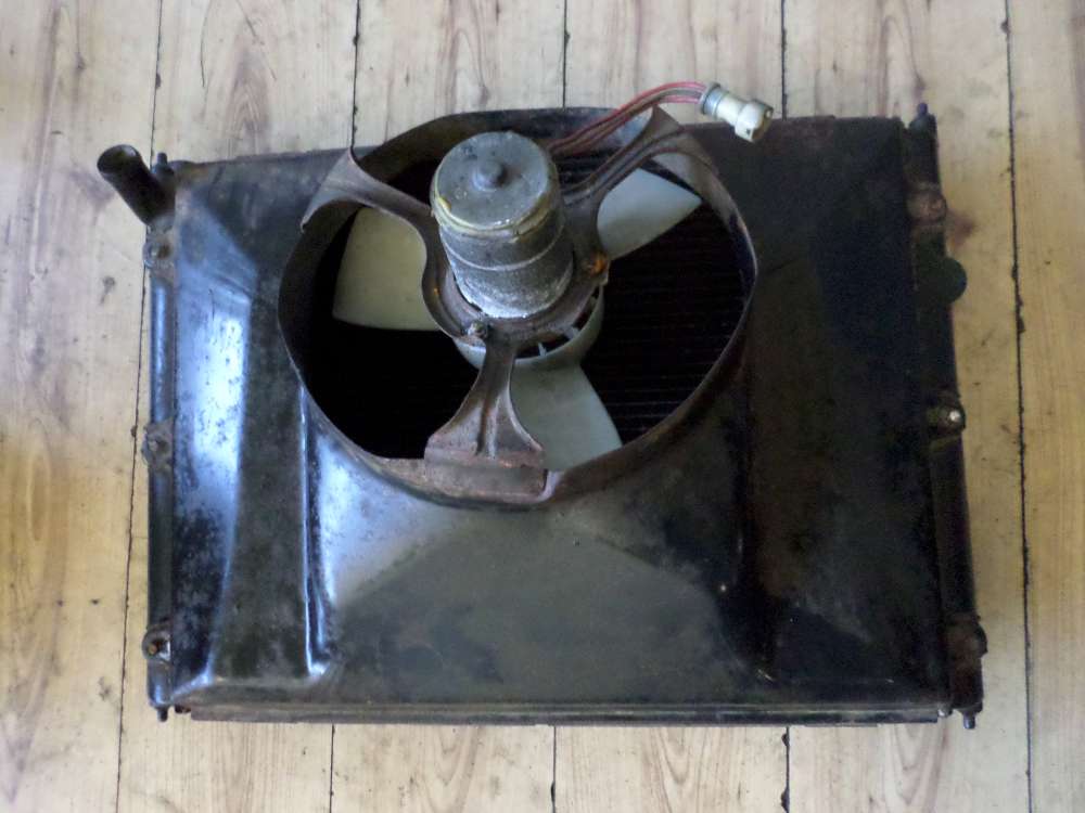 VW BUS T3 1982-1992  Elektrolfter; Lfter;KHLER WASSERKHLER 068121253D - 251959455