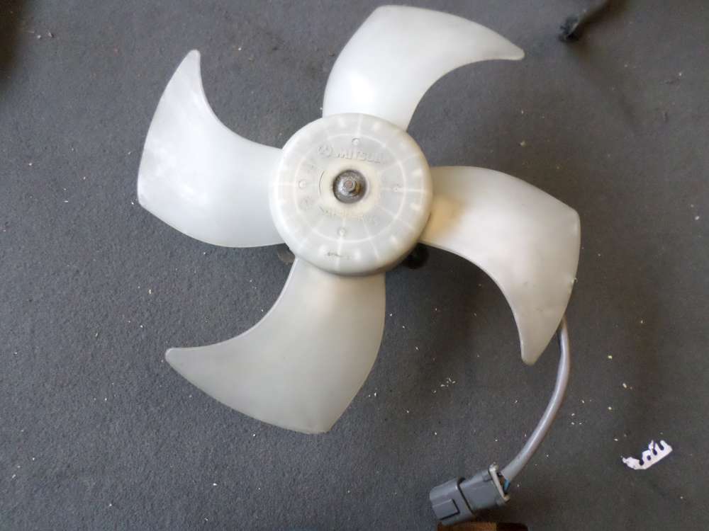 Original Honda CR-V Fan Life 82011300