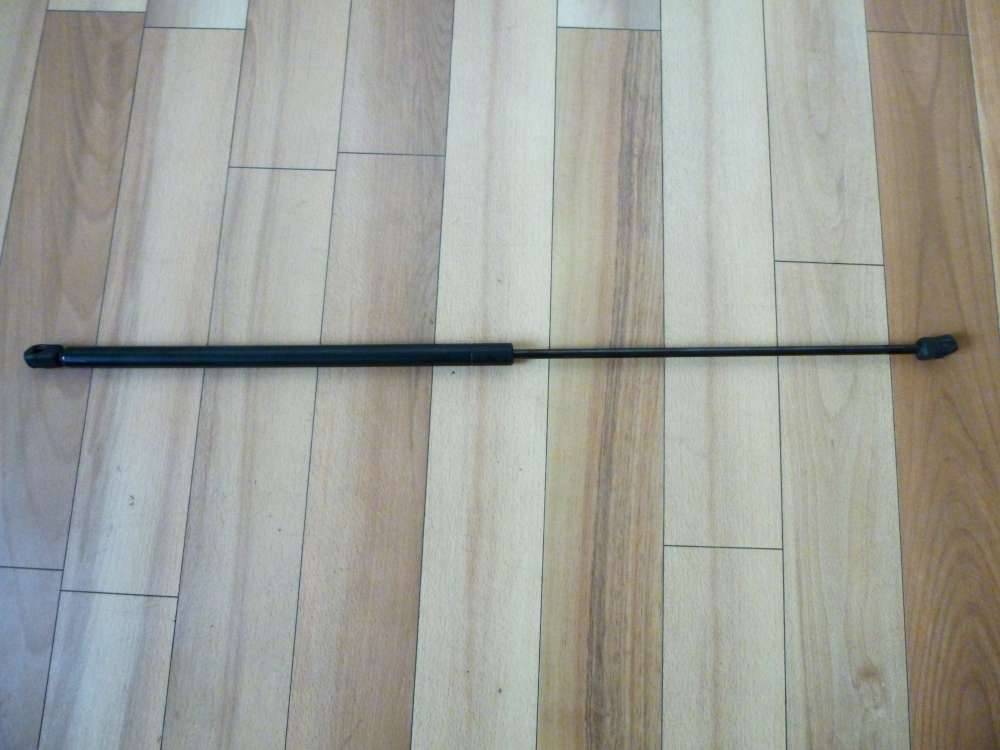 VW Passat 3B Motorhaubendmpfer Gasfeder 3B0823350