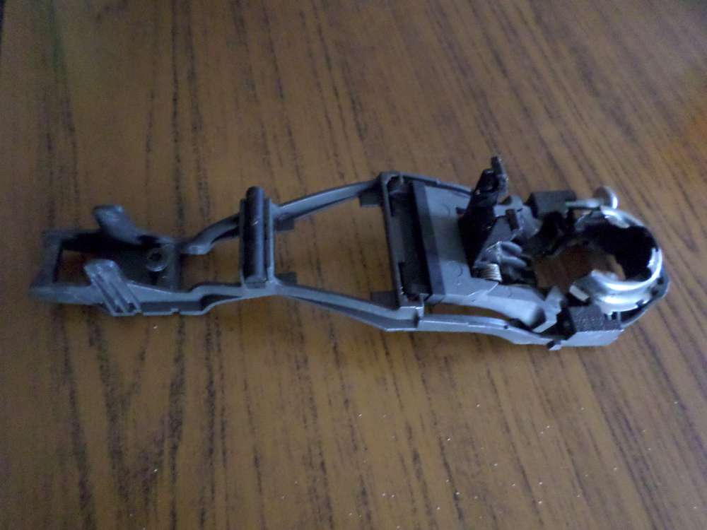 Seat Arosa Bj.2000 Lagerbgel Aufnahme Trgriff auen Vorne 3B0 837 885 B TOP