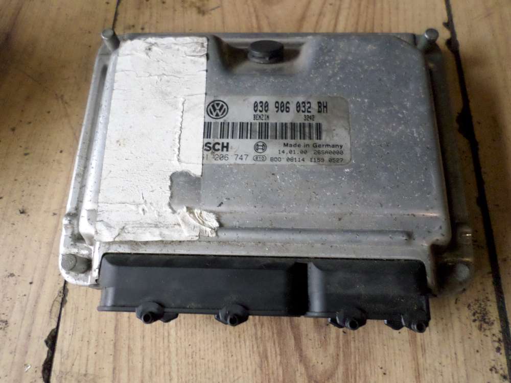 VW Polo 6N2 Steuergert Motor 030906023CM