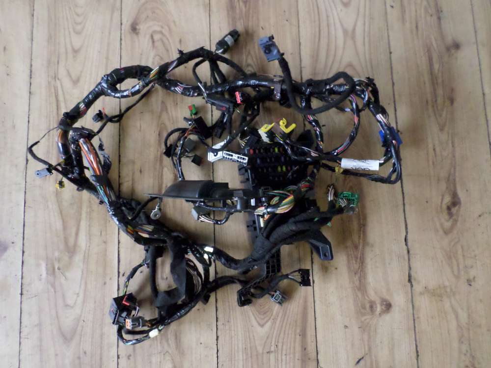 Ford Mondeo III MK3 Sicherungskasten Motorkabelbaum 4S7T-14A073-AB  4S7T-14K024