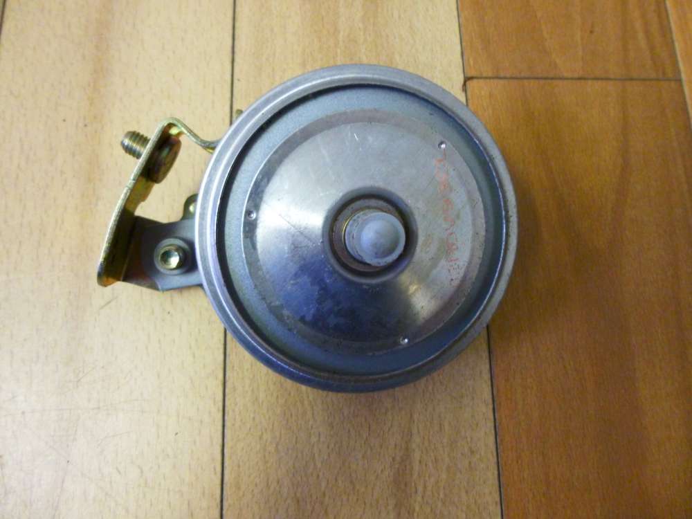 VW Passat Signalhorn Hupe 4A0951113