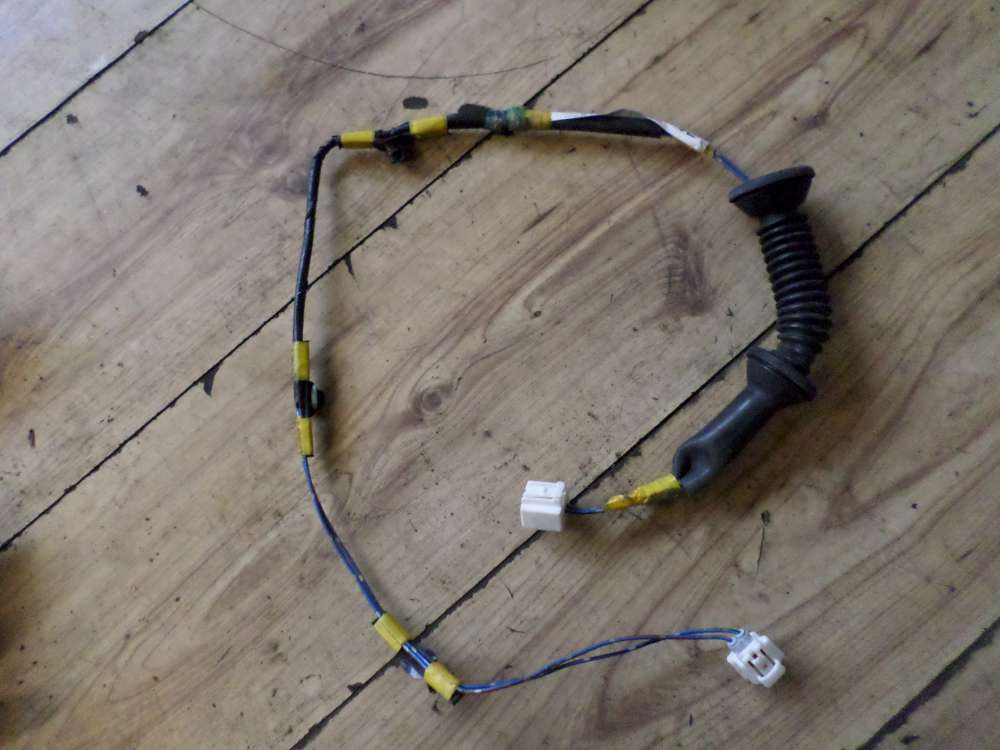 Toyota Yaris Verso Trkabelstrang Hinten Rechts 82153-52030C
