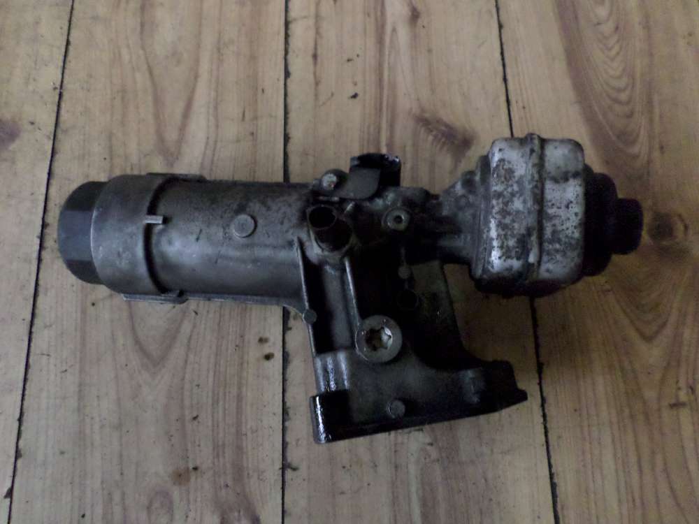VW Golf 4 1J Motor ALH Ölfilter Halter Aufnahme Gehäuse 038115389B